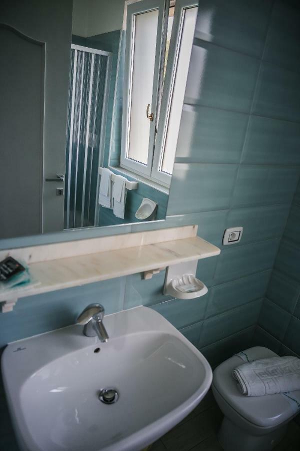 Hotel La Perla Villammare Esterno foto